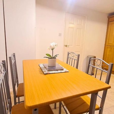 Lovely Double Room With En-Suite In Greenwich Londyn Zewnętrze zdjęcie